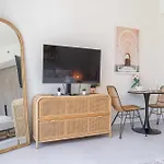 Modern Bali Vibes Studio With Pool And Palm Tree Views Jvc